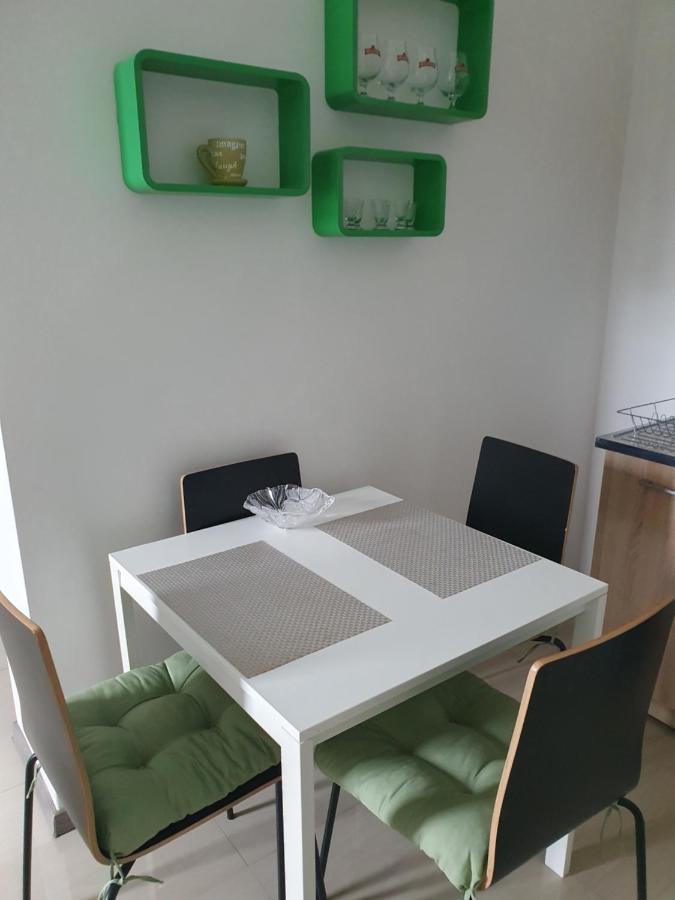 ハイデゥソボスローLexi Family Apartmanアパートメント エクステリア 写真